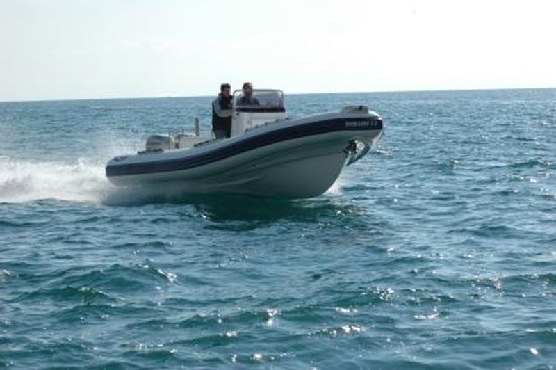 Vente bateau Semi rigide Dorado 750 +250 cv Yamaha+ remorque double essieu VENDU consulter nos occasions disponible sur notre site!