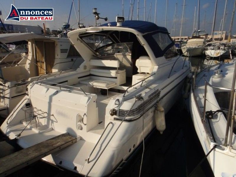 Vente bateau Fairline Targa 31 moteurs neufs VENDU consulter nos occasions disponible sur notre site!