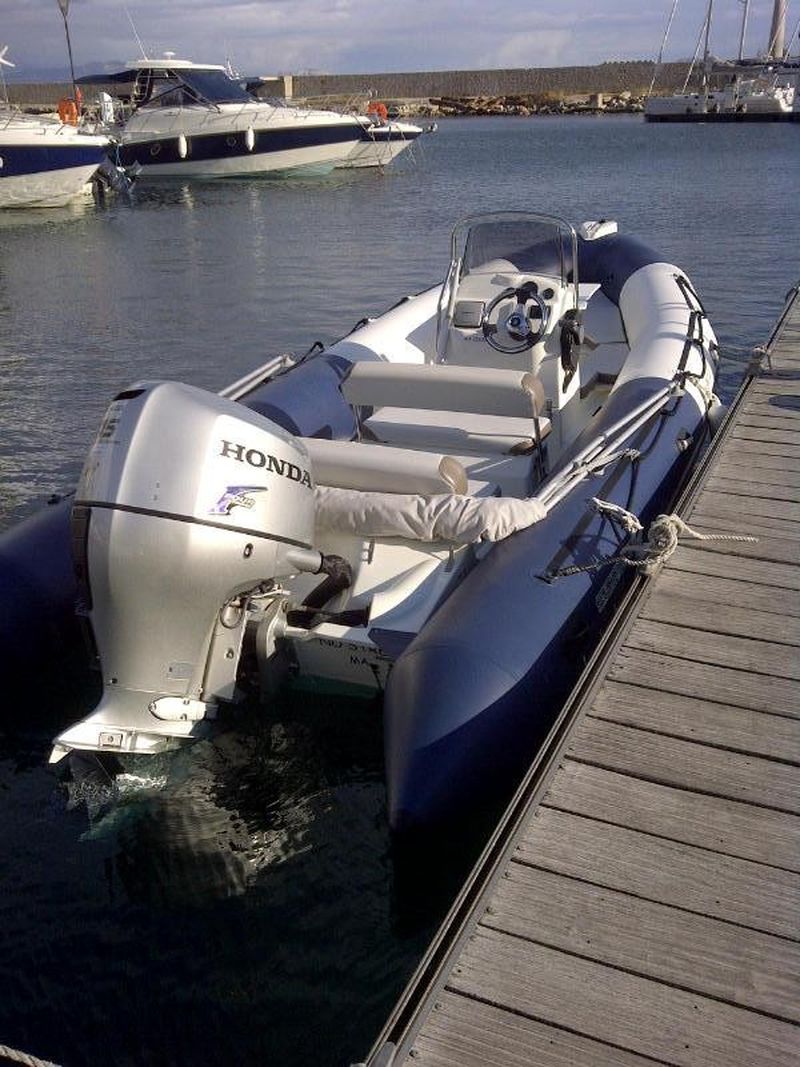 Vente bateau semi rigide Bombard 650 Sunrider avec 115cv Honda 4 temps VENDU consulter nos occasions disponible sur notre site!