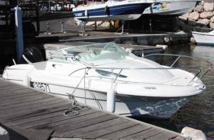 Louer un bateau avec wakeboard dans les Calanques de Cassis