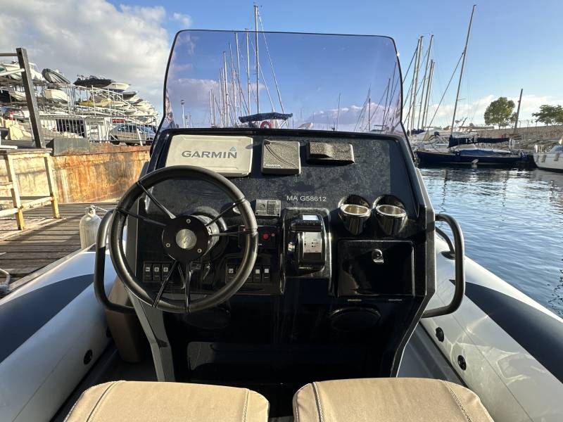 Bateau d'occasion disponible à Marseille GRAND GOLDEN LINE G750  avec moteur Honda BF250CV