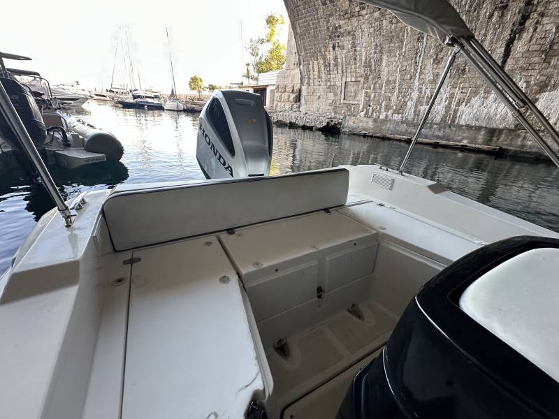 Bateau d'occasion disponible à Marseille ORIGINAL RIB 700 avec moteur Honda BF200