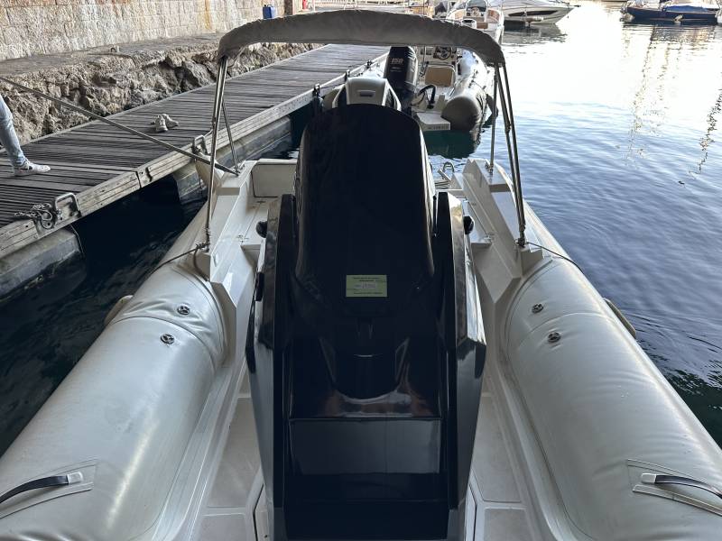 Bateau d'occasion disponible à Marseille ORIGINAL RIB 700 avec moteur Honda BF200