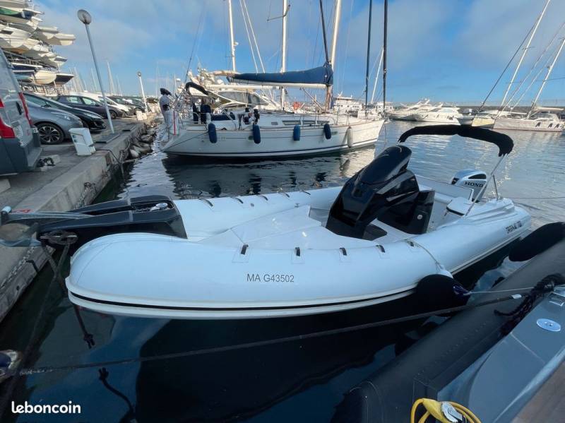 Original 700 + 200cv Honda