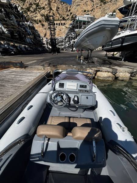 GRAND Golden Line G680 d'occasion avec moteur Honda BF200 année 2024 disponible à Marseille 13016