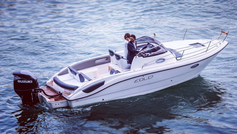 Eolo 830 day + 250 cv Honda commandes électriques, 2021, état neuf à saisir!