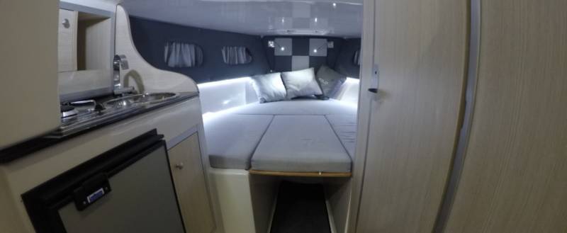 Eolo 830 day + Mercruiser 350cv