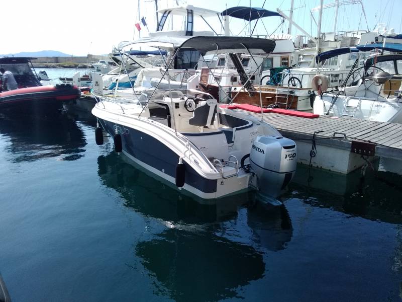 Eolo 650 day L avec 150cv Honda à Port ouest Marseille