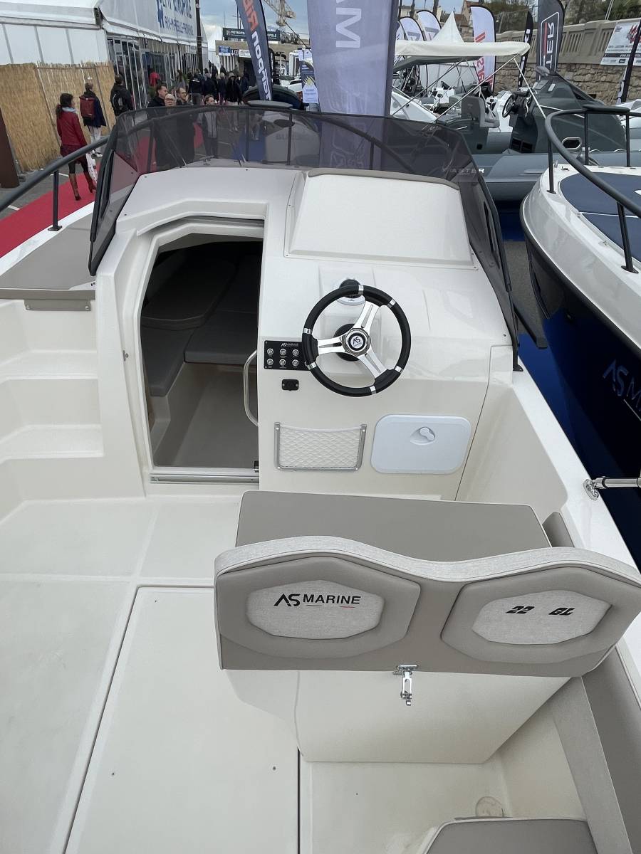 Vente bateau occasion Marseille, 6m50 par 2m40 avec 150 CV Honda marine Garantie 10 ans EOLO AS 22
