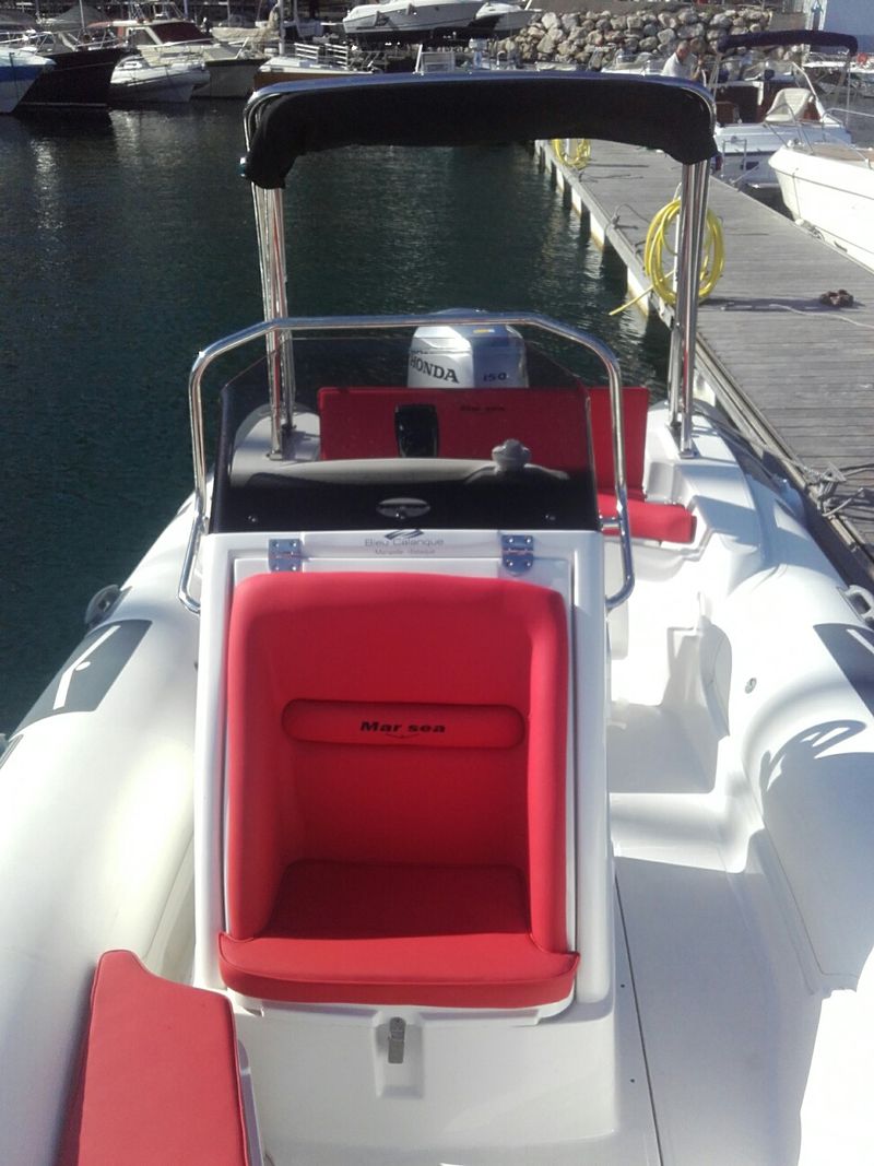 Location bateau semi-rigide 6.5m  Marsea 110 Confort avec 150cv Honda 4temps