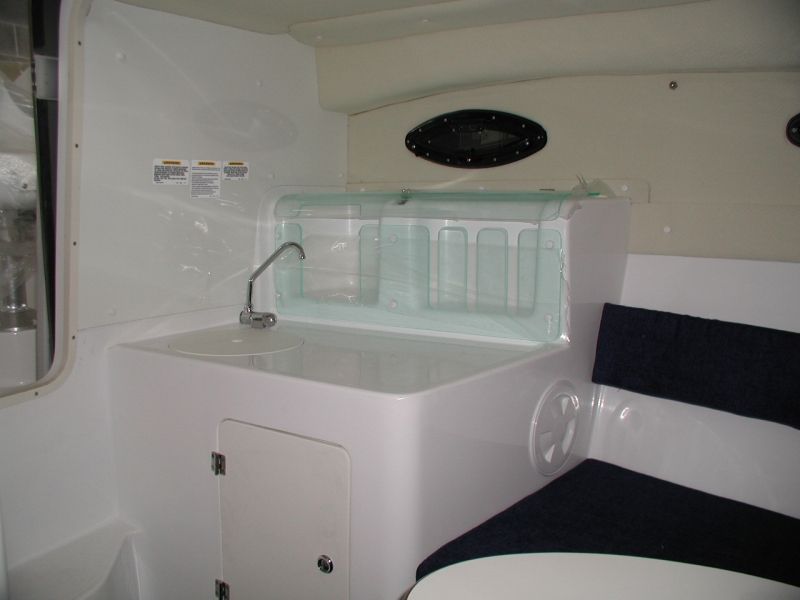 Louer un bateau Northstar 220 CD sur Marseille pour deux jours