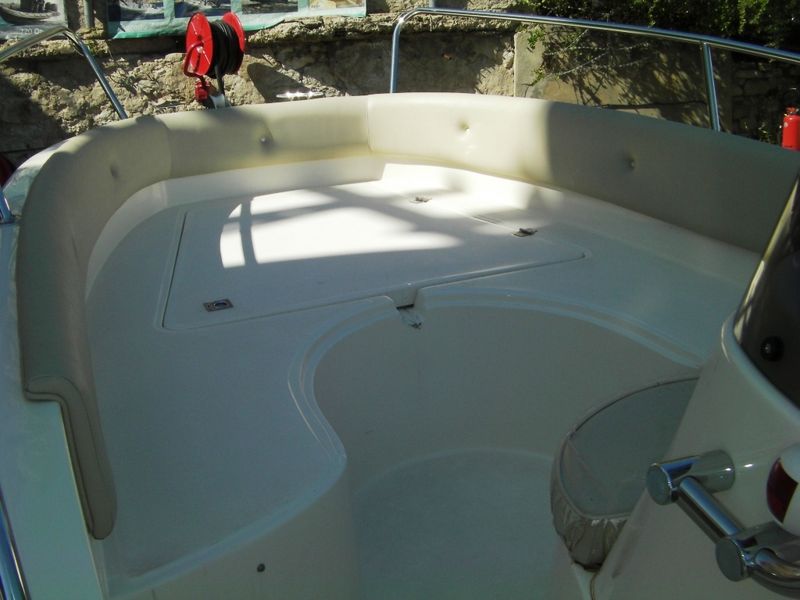 Bain de soleil EOLO 570 Open à louer sur Marseille