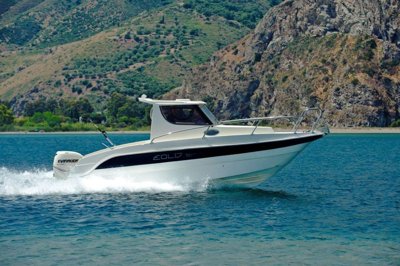 Location de bateau à l'Estaque Bleu Calanque