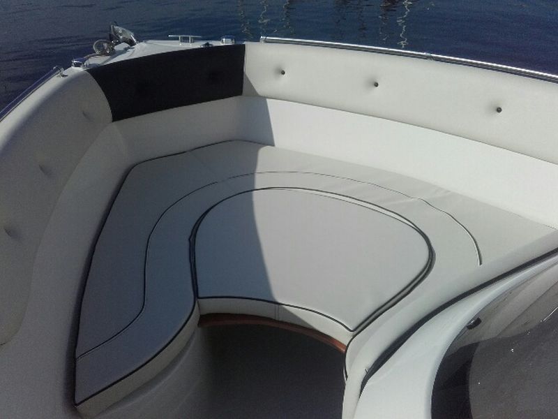 Bain de soleil avant Eolo 650 open