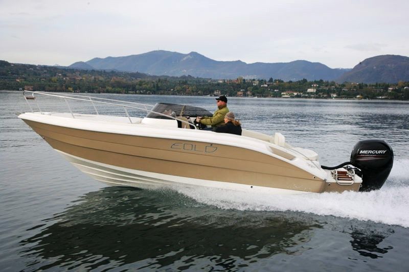 Location bateau Eolo 730 day à Marseille