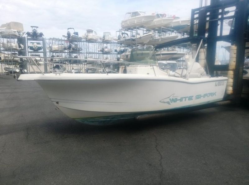 Bateau Open White Shark 205 + 150cv evinrude Ficht de 2000  VENDU   VENDU   VENDU