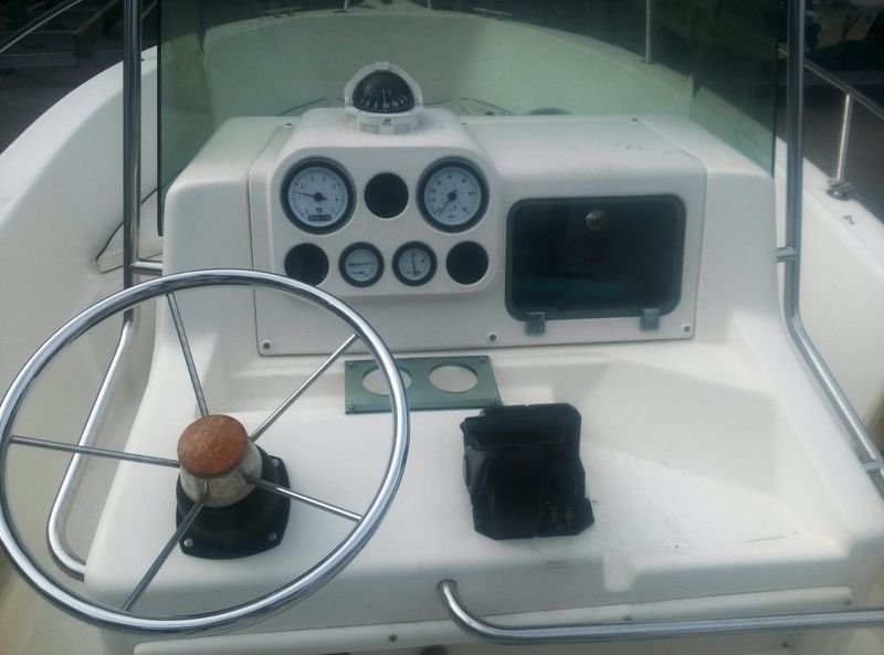 Bateau Open White Shark 205 + 150cv evinrude Ficht de 2000  VENDU   VENDU   VENDU