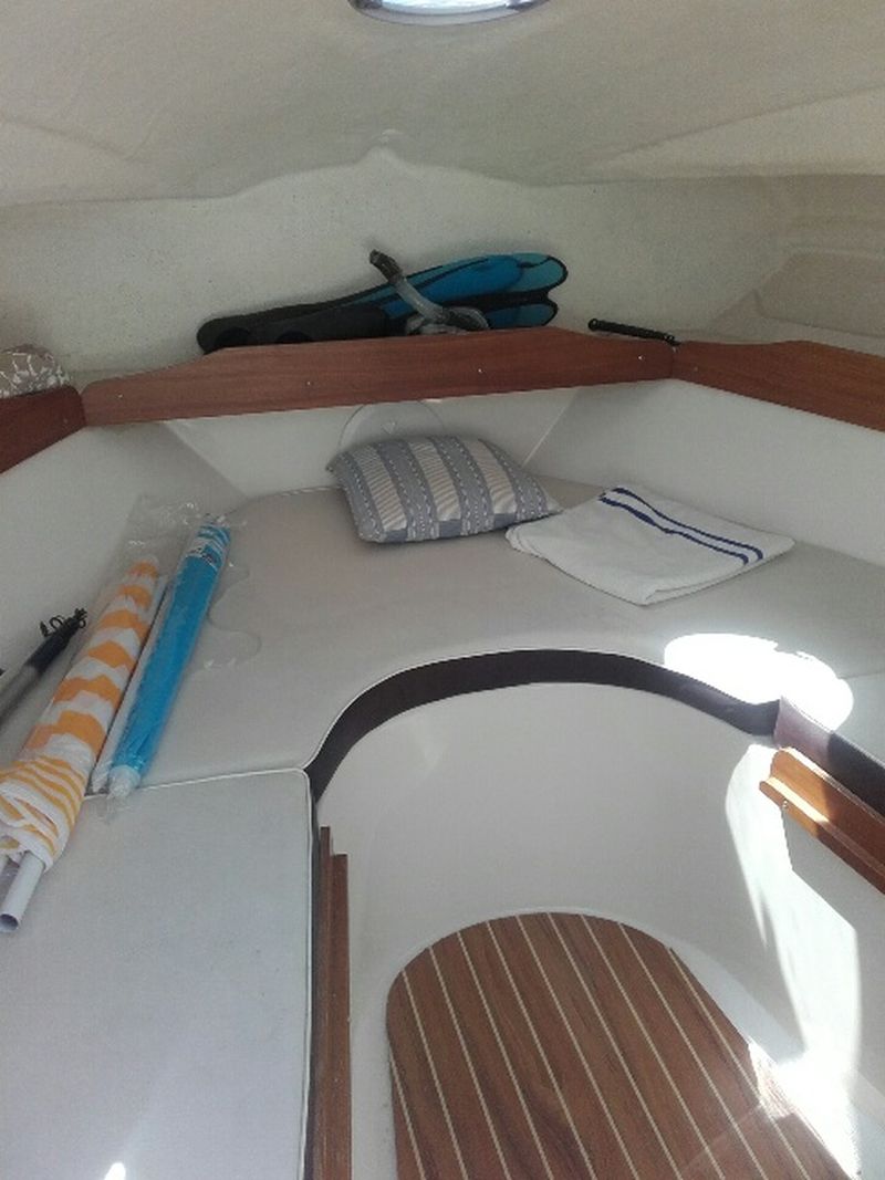 Vente Bateau Quicksilver 650 cruiser+ 200cv Mercruiser VENDU consulter nos annonces sur notre site