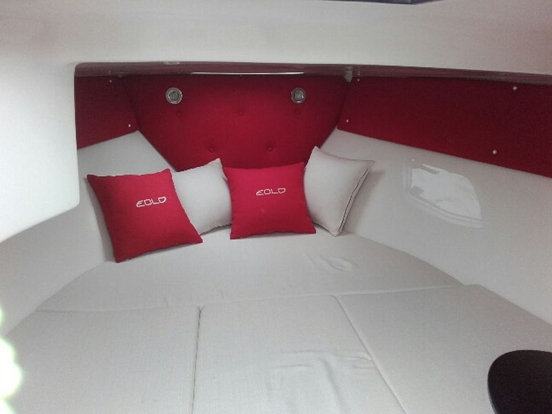 Vente bateau coque sun deck Eolo 730 day avec 200cv Yamaha 4 temps VENDU VENDU VENDU