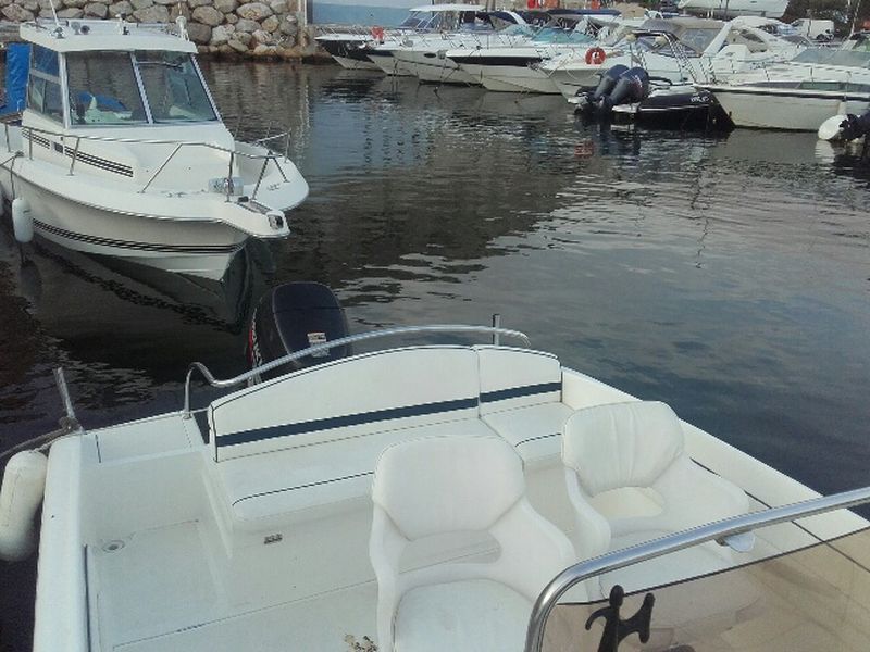 Vente bateau d'occasion RIO 550 SOL Open + 115cv Suzuki 4 temps VENDU consulter nos occasions disponible sur notre site!