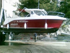 Bleu  Calanque vous propose le bateau Arvor 250 AS VENDU