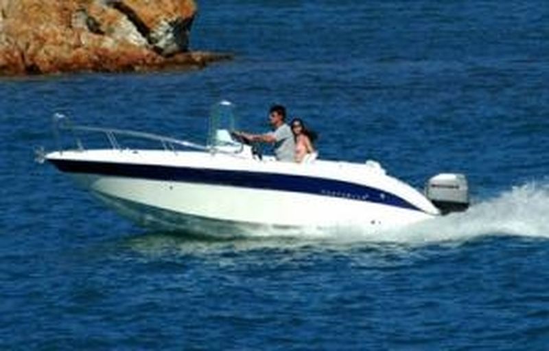 Bleu  Calanque vous propose le bateau Northstar 190 cc