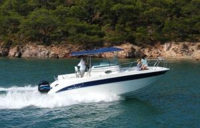 Bleu  Calanque vous propose le bateau Northstar 260 ccd