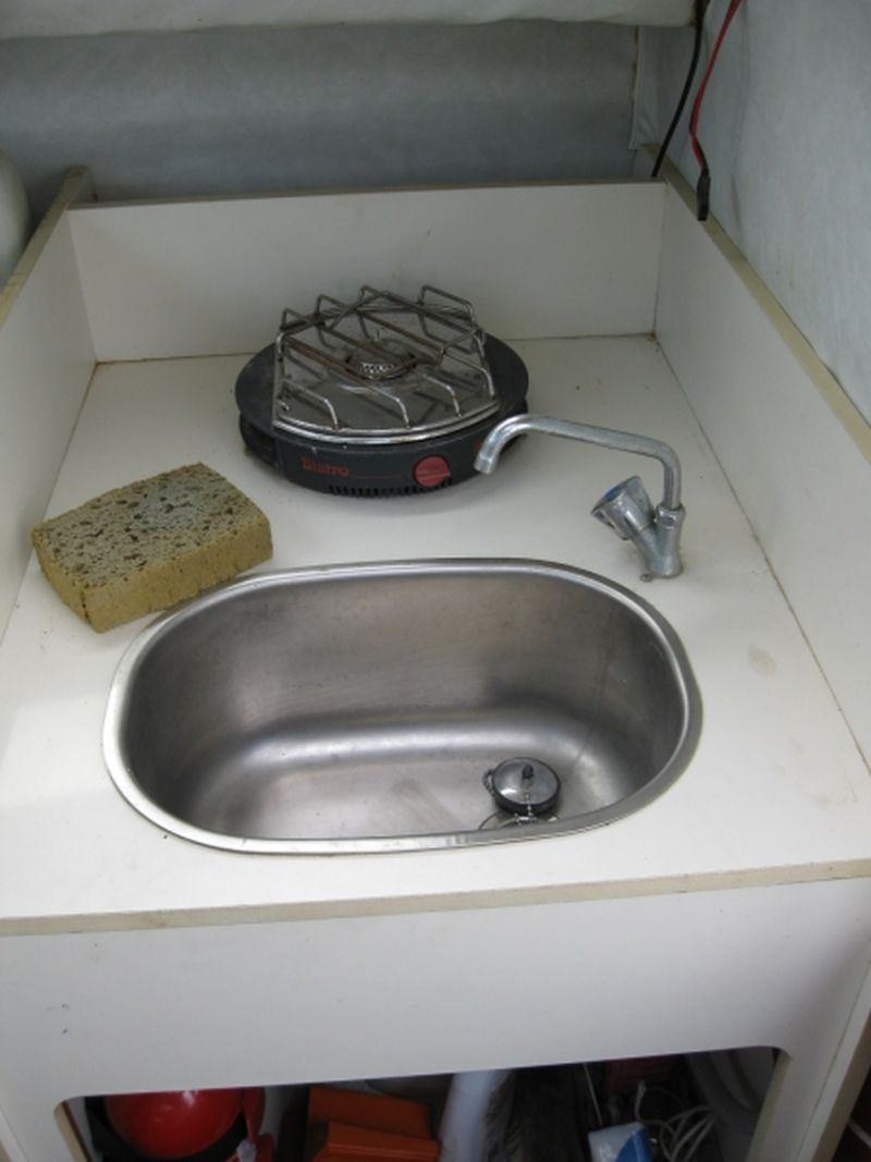 VENDU Vente bateau Cabin Cruiser Jeanneau Leader 655  VENDU consulter nos occasions disponible sur notre site!