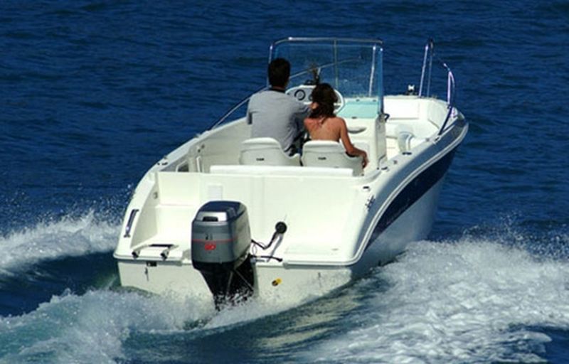 VENDU Vente bateau coque open Northstar 190cc moteur Optimax 115CV 2 temps injection VENDU consulter nos occasions disponible sur notre site!