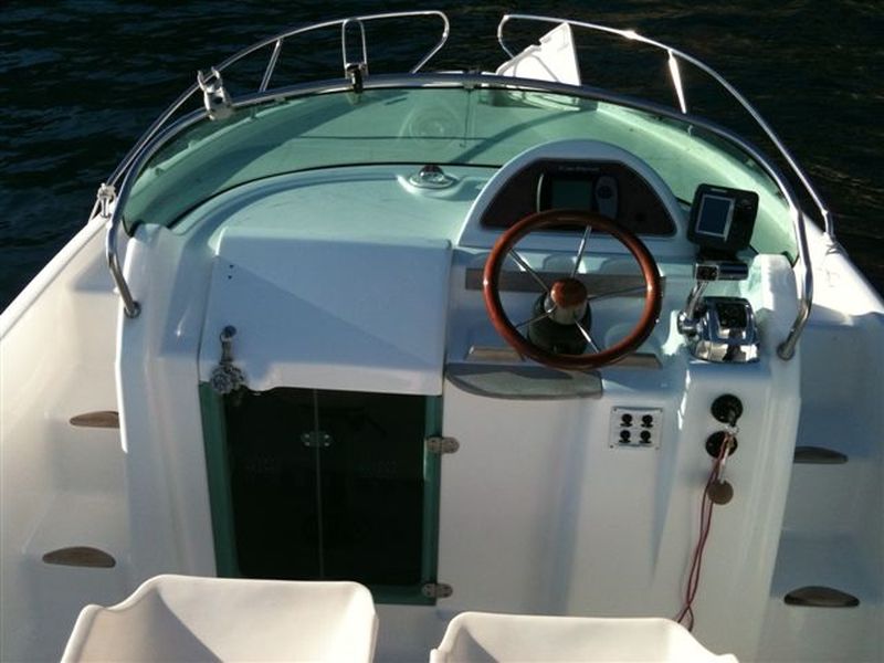 VENDU Vente de bateau B2 Marine Cap ferret 652 dc avec 150cv Verado 4Temps (Marseille) VENDU consulter nos occasions disponible sur notre site!