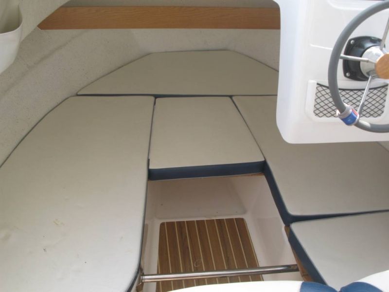 Vente bateau Quicksilver 640 pilothouse avec 100cv Mercury 4 temps VENDU consulter nos occasions disponible sur notre site!