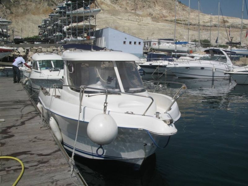 Vente bateau Quicksilver 640 pilothouse avec 100cv Mercury 4 temps VENDU consulter nos occasions disponible sur notre site!