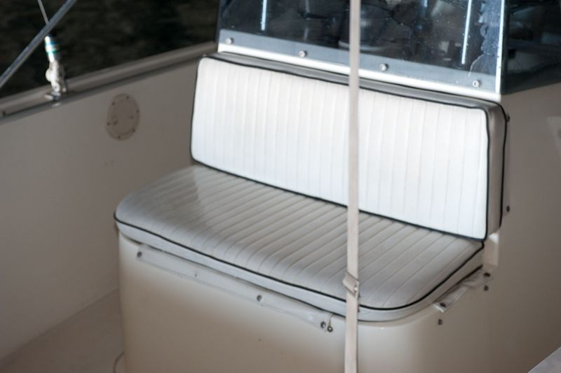 Vente bateau open MAKO 211  moteur 225 cv Johnson  VENDU consulter nos occasions disponible sur notre site!