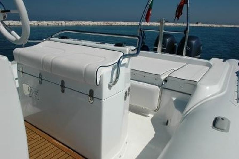 Vente bateau Nautica-cab DORADO 870 + 2x 225cv Suzuki VENDU consulter nos occasions disponible sur notre site!