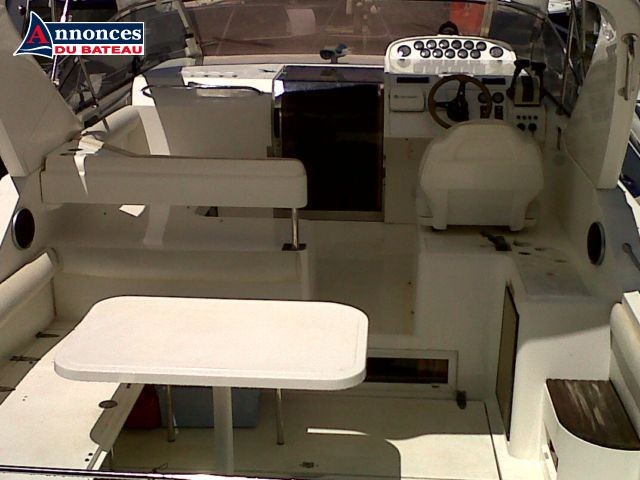 Vente bateau Fairline Targa 31 moteurs neufs VENDU consulter nos occasions disponible sur notre site!