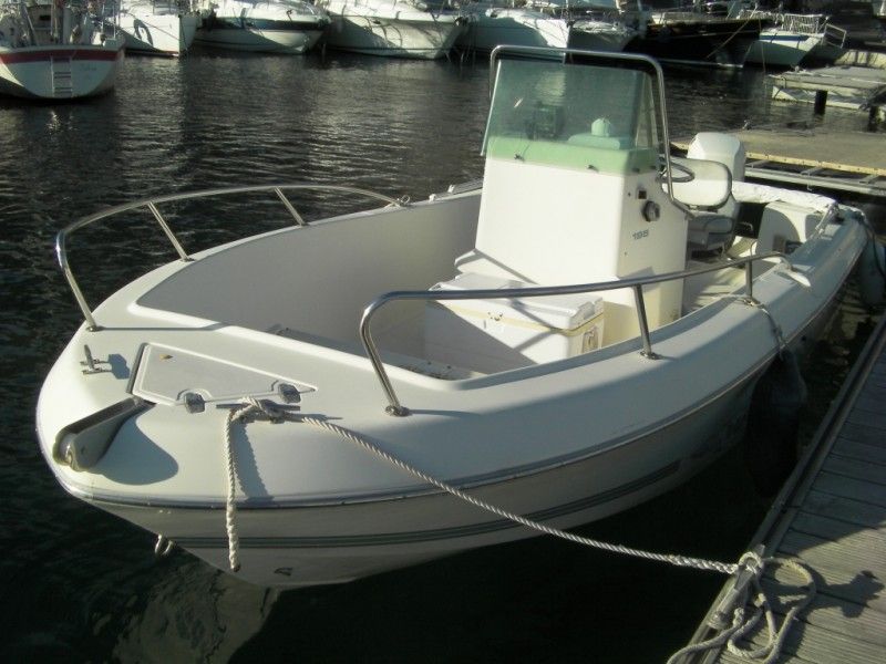 Vente bateau White Shark 195 i + 150cv Johnson VENDU consulter nos occasions disponible sur notre site!