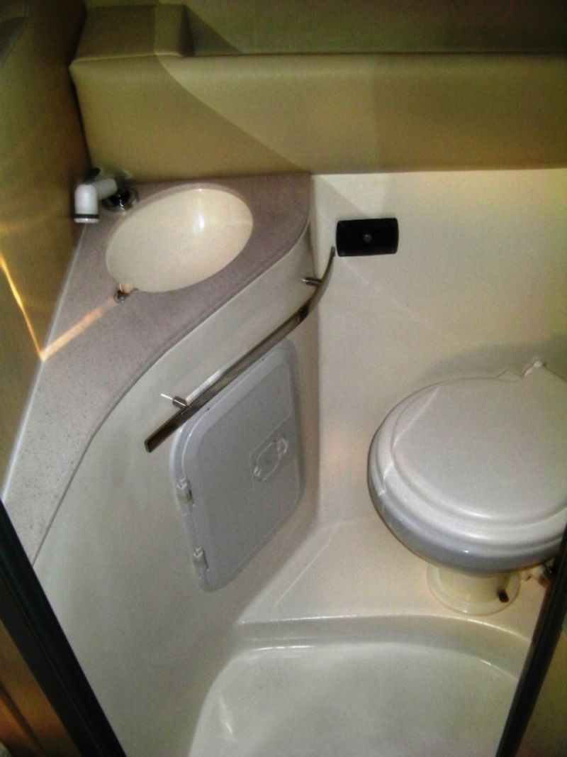 Bateau Eolo 24 Cruiser avec 225cv Ymaha 4 temps injection hors bord VENDU consulter nos occasions disponible sur notre site!