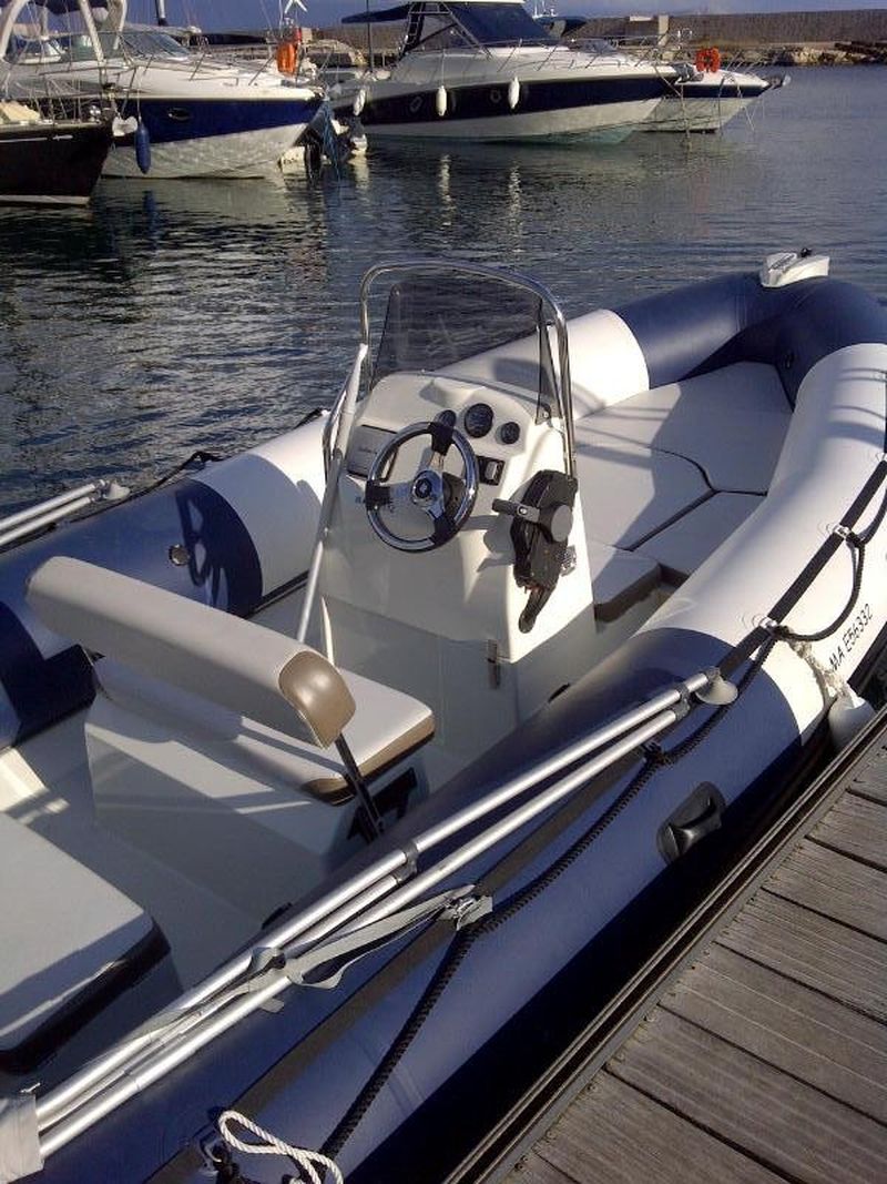 Vente bateau semi rigide Bombard 650 Sunrider avec 115cv Honda 4 temps VENDU consulter nos occasions disponible sur notre site!