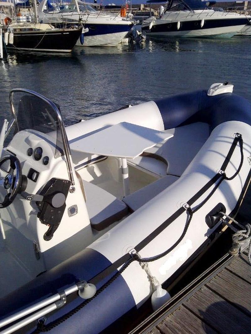 Vente bateau semi rigide Bombard 650 Sunrider avec 115cv Honda 4 temps VENDU consulter nos occasions disponible sur notre site!