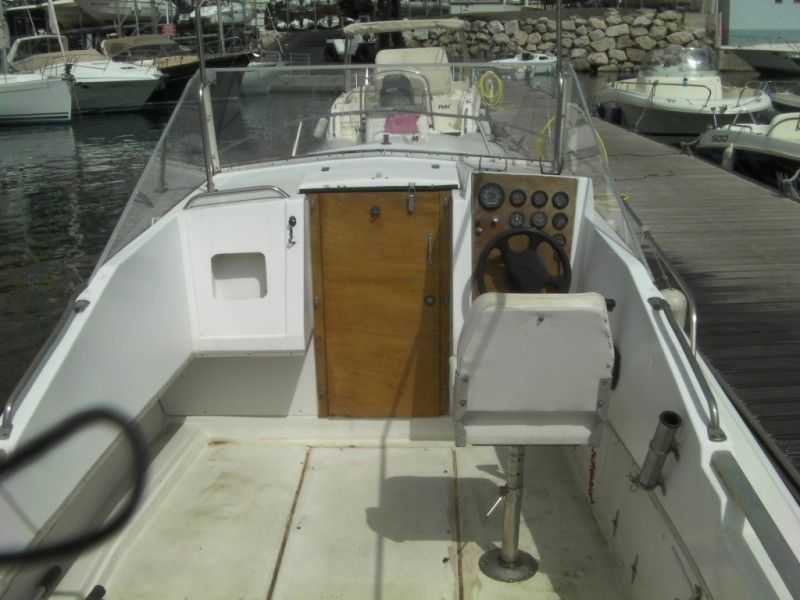 bateau cabine RV 21  avec 135cv Mercruiser VENDU consulter nos occasions disponible sur notre site!