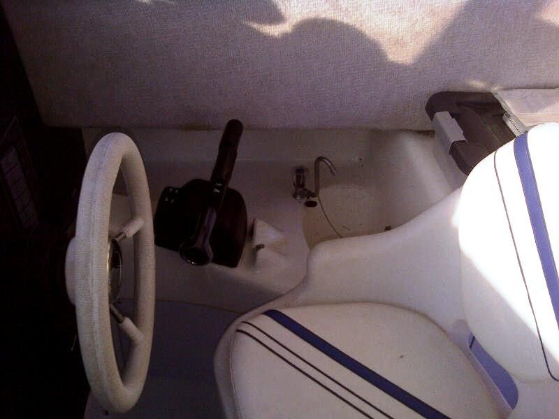 Vente bateau Ultramar 650 Week End Timonier bi moteurs Yamaha F50 4 temps VENDU consulter nos occasions disponible sur notre site!