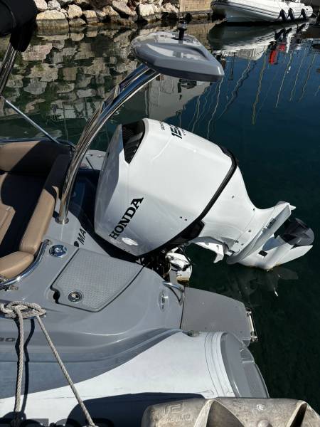 Semi-rigide GRAND G580 en occasion récente à saisir à Marseille l'Estaque