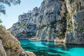 Comment accéder au parc des calanques en bateau