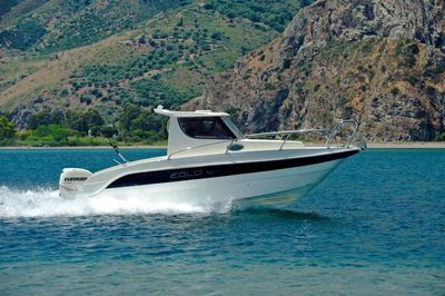 Service de location de bateaux  dans les Calanques de Cassis