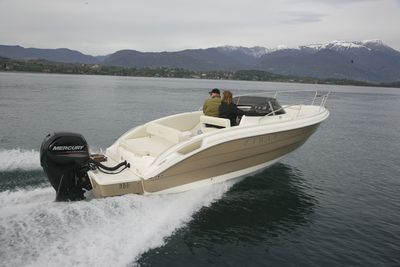 Service de location de bateaux  proche de Carry-le-Rouet sur le Côte Bleue