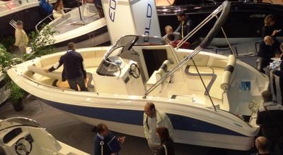 Service de location de bateaux  près de Martigues