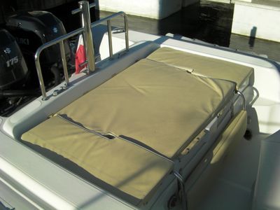 Service de location de bateaux  près de Martigues