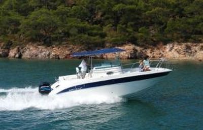 Bleu Calanque -  Louer un bateau avec wakeboard à l'Estaque 13016