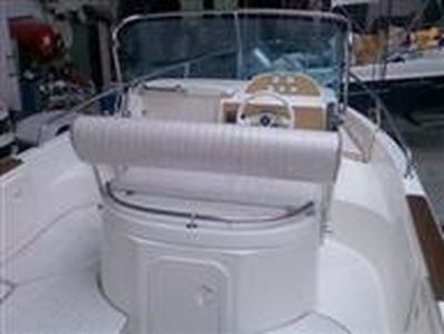 Bleu Calanque -  Revente de bateau de marque dans les Calanques de Cassis