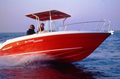 Service de location de bateaux  à la Pointe Rouge à Marseille